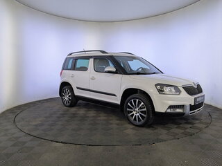 2015 Skoda Yeti I Рестайлинг, белый, 1299000 рублей, вид 3