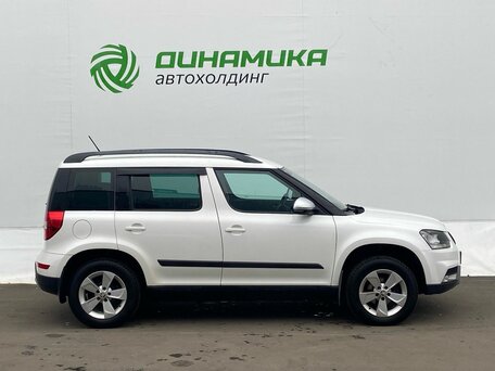 2014 Skoda Yeti I Рестайлинг, белый, 920000 рублей, вид 4