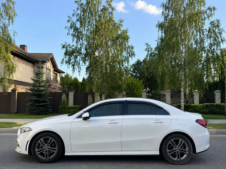 2022 Mercedes-Benz A-Класс 180 Long IV (W177), белый, 2194000 рублей, вид 4