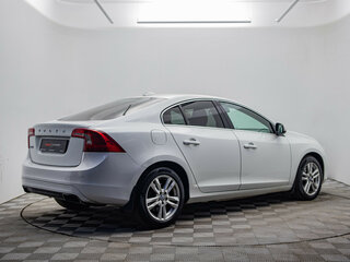 2013 Volvo S60 II Рестайлинг, белый, 1470000 рублей, вид 5
