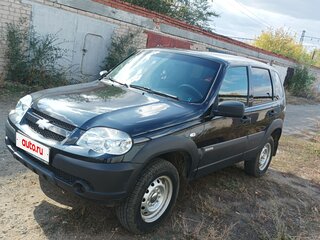 2017 Chevrolet Niva I Рестайлинг, чёрный, 795000 рублей, вид 2