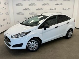 2016 Ford Fiesta Mk6 Рестайлинг, белый, 719000 рублей, вид 1