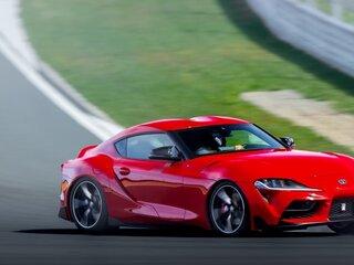 2021 Toyota Supra V (A90), красный, 4634130 рублей, вид 4