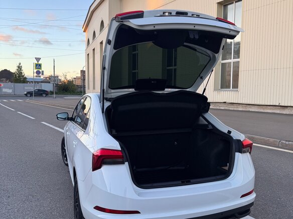 2021 Skoda Rapid II, белый, 1475000 рублей - вид 12