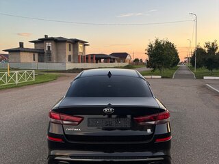 2020 Kia Optima IV Рестайлинг, чёрный, 2399000 рублей, вид 4