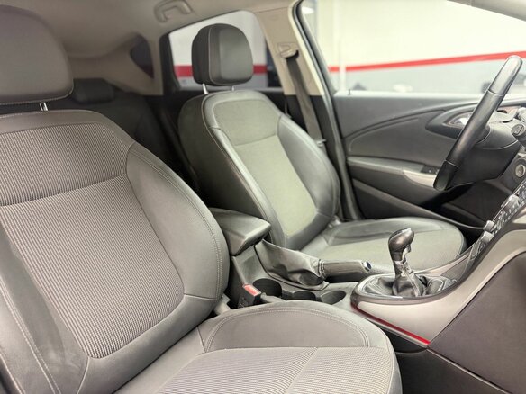 2011 Opel Astra J, серый, 699000 рублей - вид 19