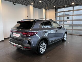 2021 Kia Rio X IV Рестайлинг, серый, 1575000 рублей, вид 3