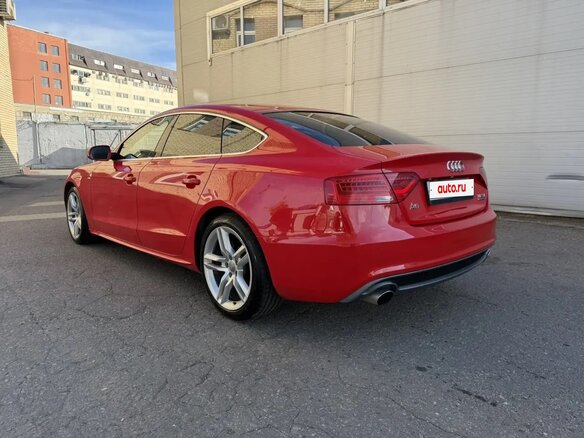 2015 Audi A5 I (8T) Рестайлинг, красный, 1800000 рублей - вид 4
