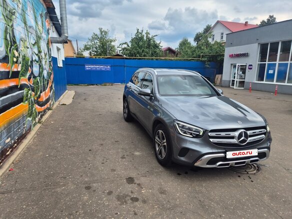 2022 Mercedes-Benz GLC 200 I (X253) Рестайлинг, серый - вид 2