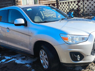 2013 Mitsubishi ASX I, серебристый, 700000 рублей, вид 2