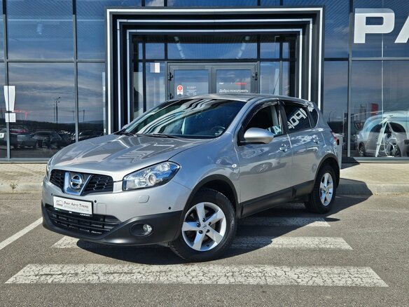 2013 Nissan Qashqai I Рестайлинг, серебристый