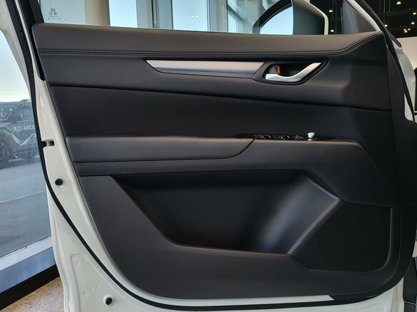 2026 Mazda CX-5 II Рестайлинг, белый, 3649000 рублей - вид 19