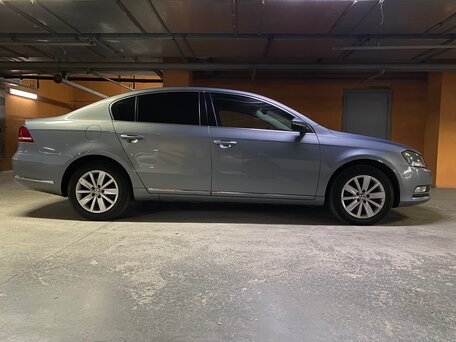 2011 Volkswagen Passat B7, голубой, 1050000 рублей, вид 3
