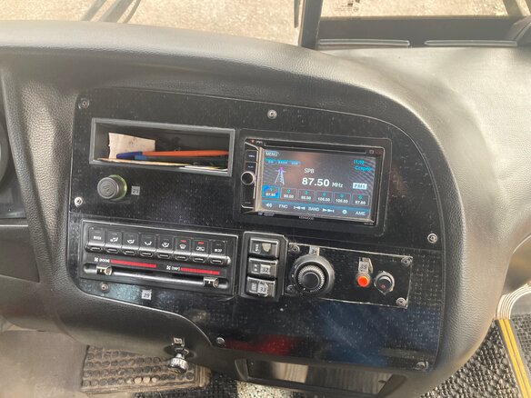 2000 Kia Granbird, белый, 780000 рублей - вид 12