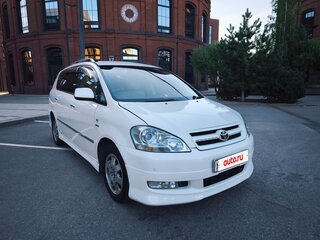 2001 Toyota Ipsum II (M20), белый, 850000 рублей, вид 3