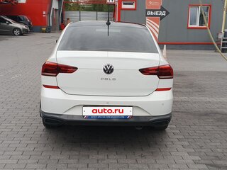 2021 Volkswagen Polo VI, белый, 900000 рублей, вид 4