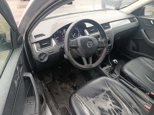 2016 Skoda Rapid I, серебристый, 469000 рублей - вид 12