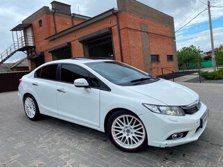2012 Honda Civic IX, белый, 1100000 рублей, вид 3