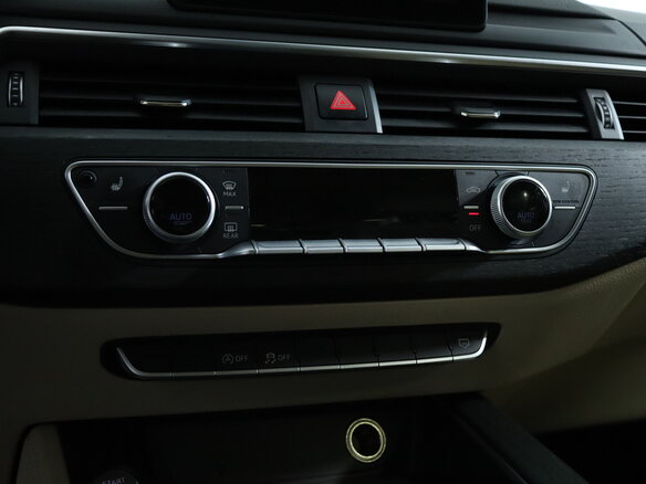 2016 Audi A4 V (B9), красный - вид 18