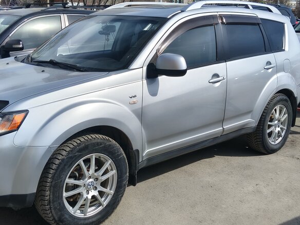 2008 Mitsubishi Outlander II, серебристый, 1255000 рублей - вид 1