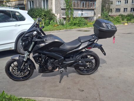 2020 Bajaj Dominar 400, чёрный, 350000 рублей, вид 2