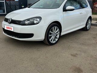 2011 Volkswagen Golf 5-speed VI, белый, 850000 рублей, вид 1