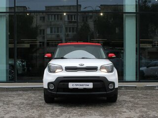 2017 Kia Soul II Рестайлинг, белый, 1325000 рублей, вид 2