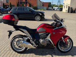 2012 Honda VFR 1200, красный, 1000000 рублей, вид 3