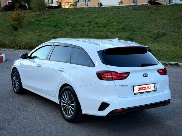 2020 Kia Ceed III, белый - вид 18