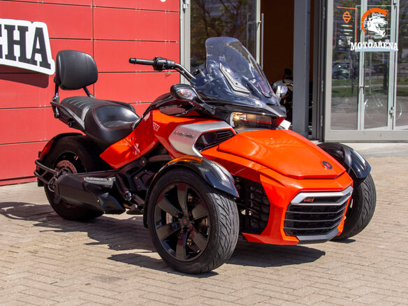 2015 BRP Can-Am Spyder, оранжевый, 1412908 рублей