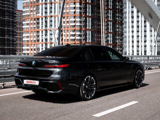 2023 BMW 7 серии 740i VII (G70), чёрный, 11900000 рублей, вид 4