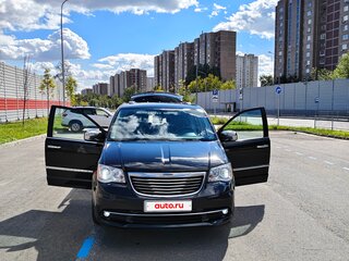 2014 Chrysler Voyager Grand V Рестайлинг, чёрный, 1850000 рублей, вид 3