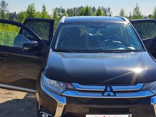 2015 Mitsubishi Outlander III Рестайлинг 2, чёрный, 1650000 рублей, вид 4