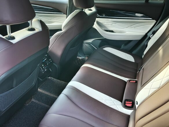 2022 Geely Monjaro I, серебристый, 3099000 рублей - вид 16