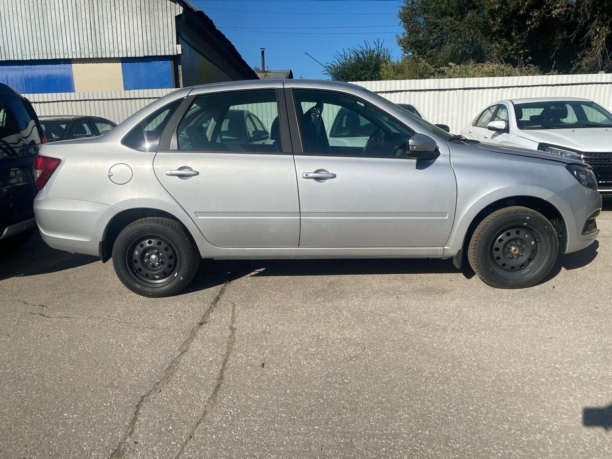 Открыть фотографии: Lada (ВАЗ) Granta I Рестайлинг