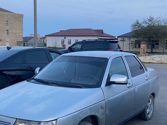 2005 Lada (ВАЗ) 2110, серебристый, 145000 рублей