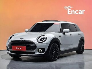 2022 Mini Clubman Cooper II Рестайлинг, белый, 2135000 рублей, вид 1