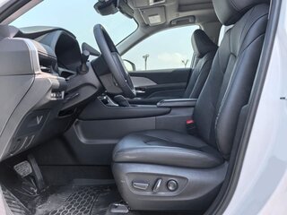 2025 Toyota Grand Highlander, чёрный, 12490000 рублей, вид 4