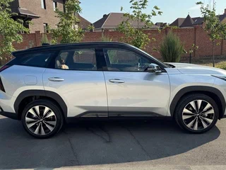 2026 Geely Atlas II, серебристый, 2850000 рублей, вид 5