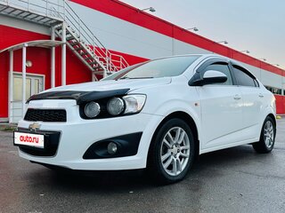 2013 Chevrolet Aveo II, белый, 680000 рублей, вид 2