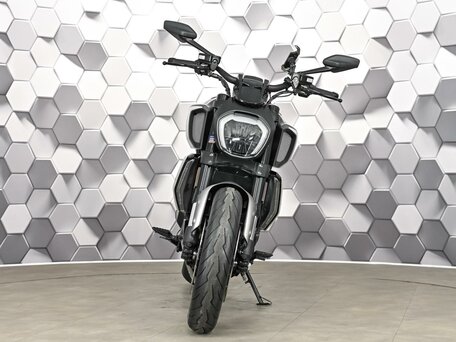 2019 Ducati Diavel 1260, серый, 1629000 рублей, вид 5