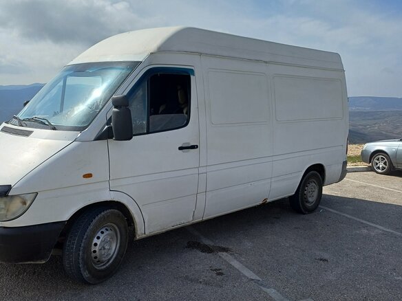 2001 Mercedes-Benz Sprinter, белый, 960000 рублей - вид 2