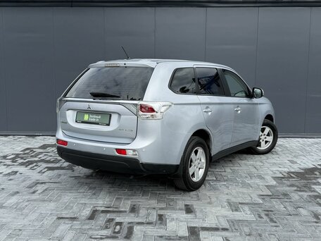 2012 Mitsubishi Outlander III, серебристый, 995000 рублей, вид 2