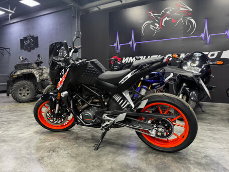 2021 KTM 200 Duke, чёрный, 350000 рублей, вид 3