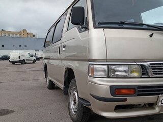 1999 Nissan Urvan III (E24), серебристый, 490000 рублей, вид 3