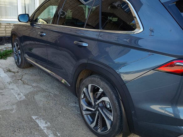 2023 Geely Monjaro (Xingyue L) I, серый, 3230000 рублей - вид 4