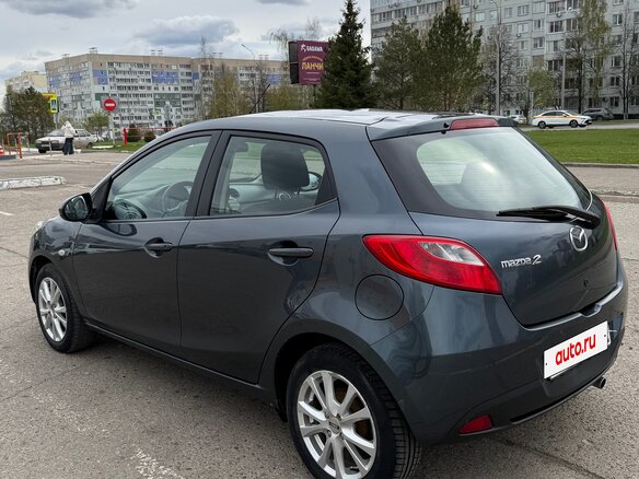 2011 Mazda 2 II Рестайлинг (DE2), серый, 630000 рублей - вид 7