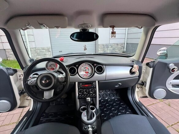 2006 Mini Hatch Cooper I (R50), белый, 560000 рублей - вид 5