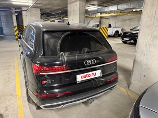 2020 Audi Q7 45 TFSI II (4M) Рестайлинг, чёрный, 5600000 рублей, вид 4