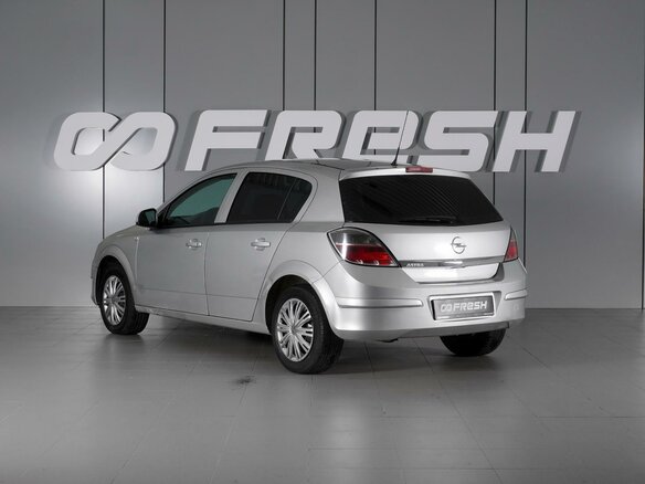 2010 Opel Astra H Рестайлинг, серебристый, 399000 рублей - вид 1